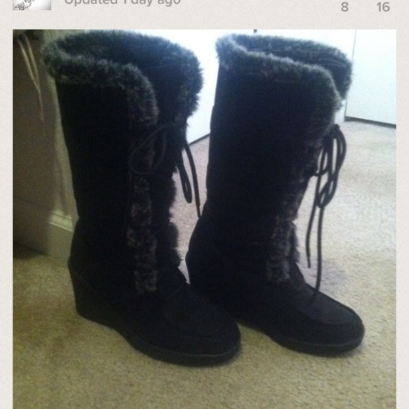 A.E boots and bronze owl earrings bundle