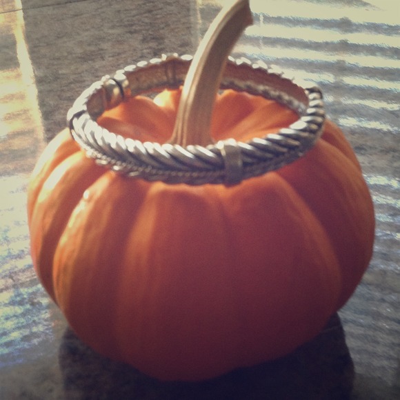 Sterling silver magnetic clasp bracelet