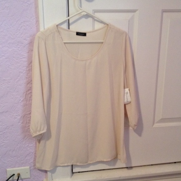 Necessary Clothing large cream color top