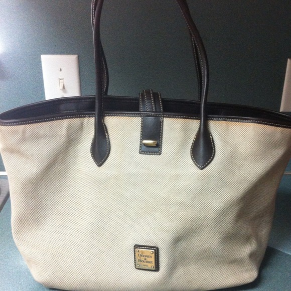 🎉On hold🎉authentic xlarge Dooney tote