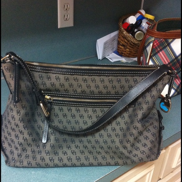 🔐On HOLD!!!🔐Authentic Dooney & Bourke