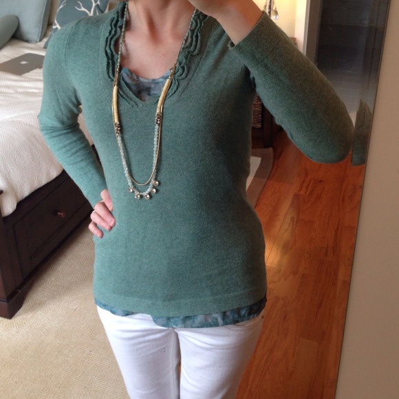 Banana Republic ruffle v-neck sweater