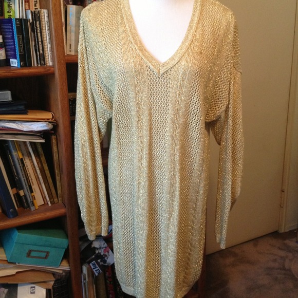 Gold threaded Sweater by David David - Picture 2 of 3