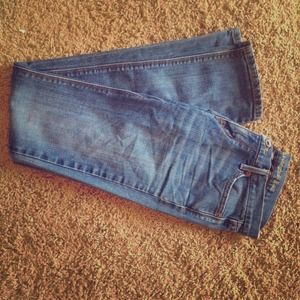 Levi's 424 jeans