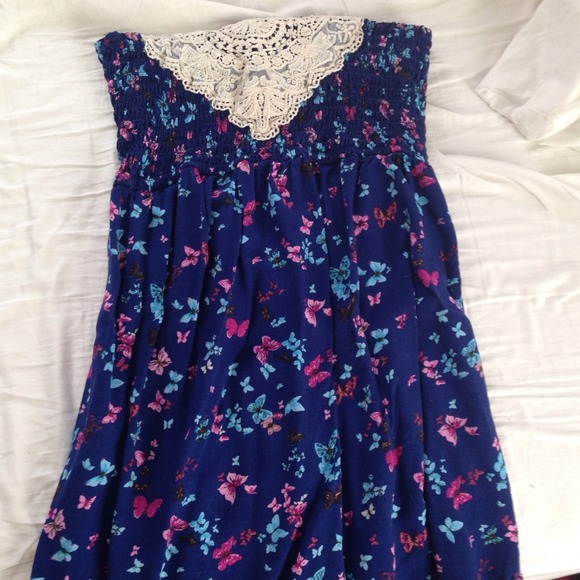 Lacey butterfly strapless top!