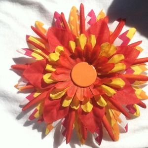 **HANDMADE** Flower Clip