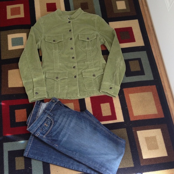 Jeans and jacket bundled or separate. 25$