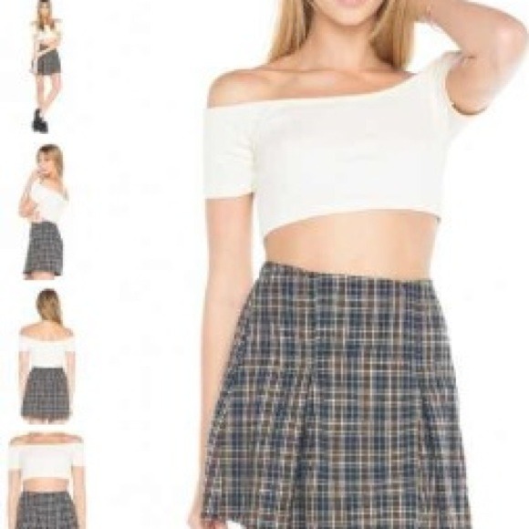 Brand new brandy Melville Adeana crop top