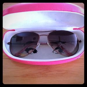 💖Authentic kate spade sunglasses💖