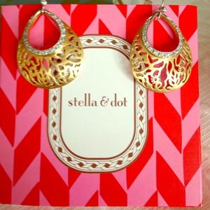 Stella & Dot Jordyn Filigree Earrings
