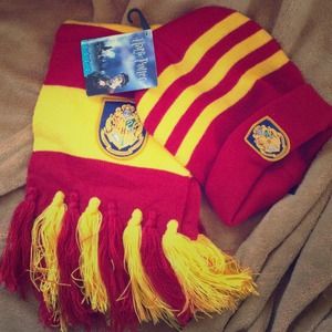Harry Potter Scarf and Beanie