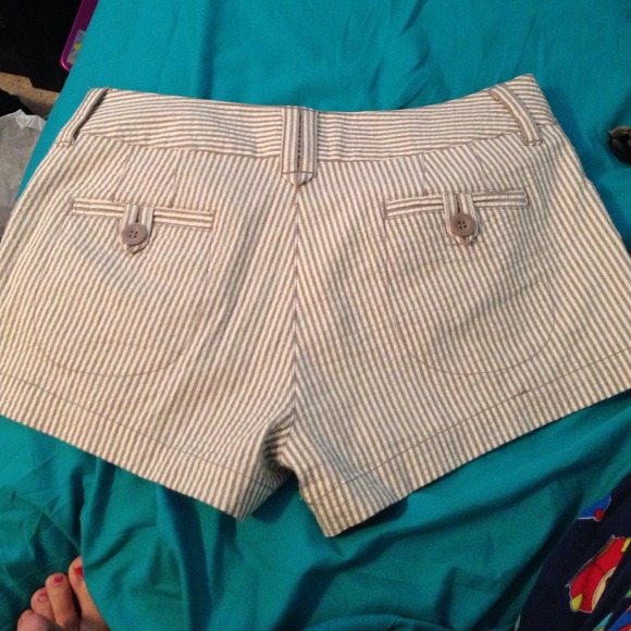 Sold - Picture 3 of 4