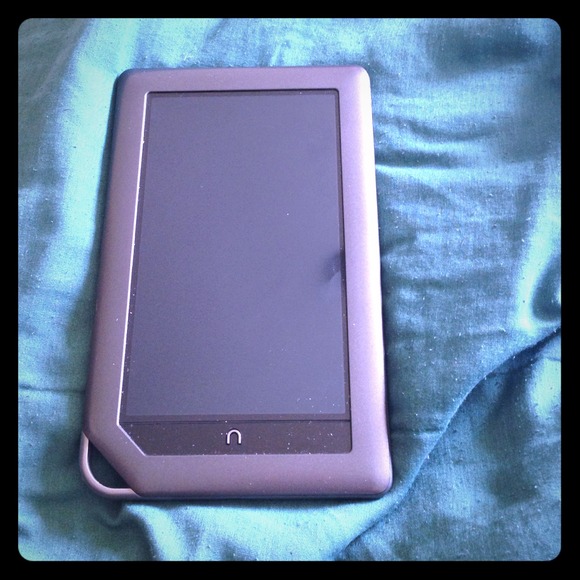 Barnes and Noble Nook 7" tablet