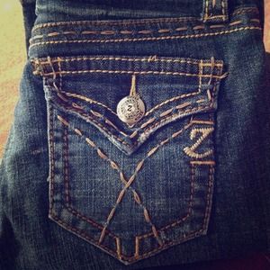 >>>SOLD<<Zipper premium denim (bought from buckle)