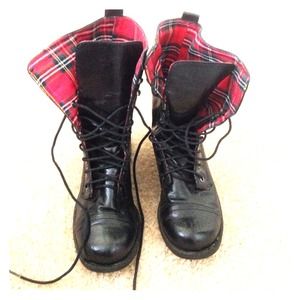 🎉HP🎉Kensie Girl Combat boots