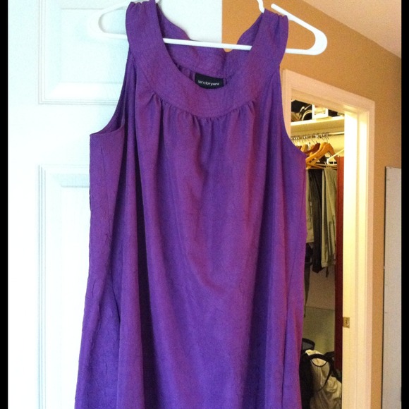 SOLD - Lane Bryant Krinkle Top size 16