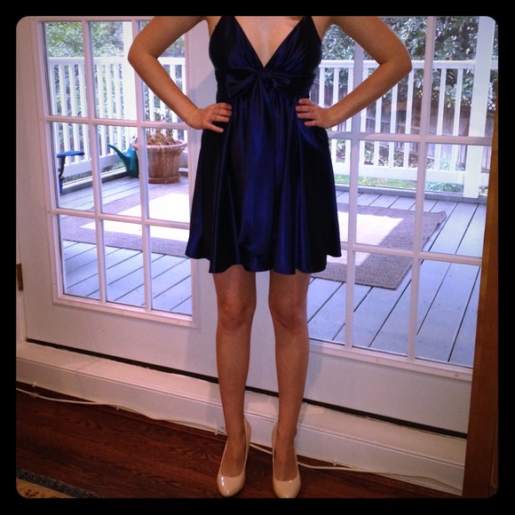 BUNDLE Navy Silk Dress Size 0 and Straw Bag