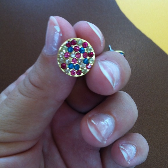 Earrings - Picture 3 of 4