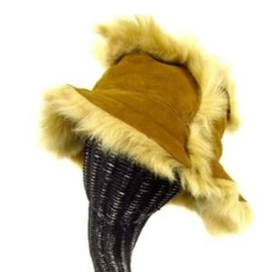 Banana Republic shearling lamb fur bucket hat