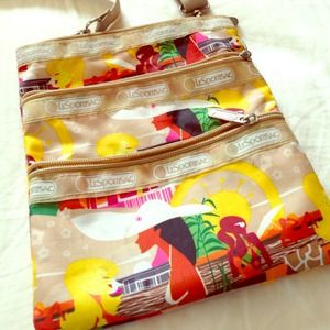 LeSportsac Beach Handbag 🌅