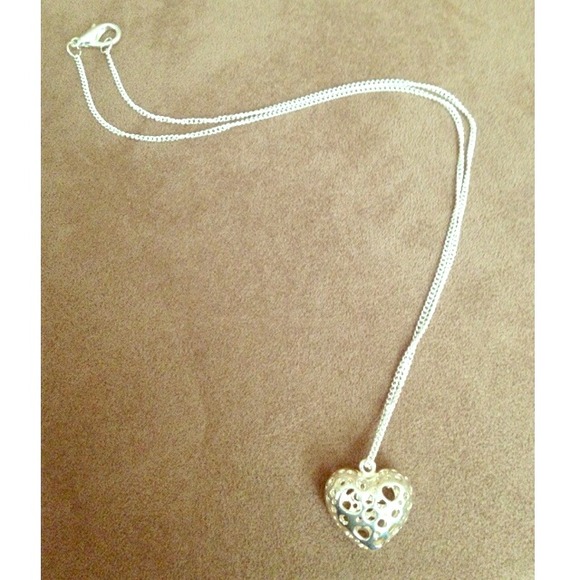 Necklace! - Picture 1 of 2