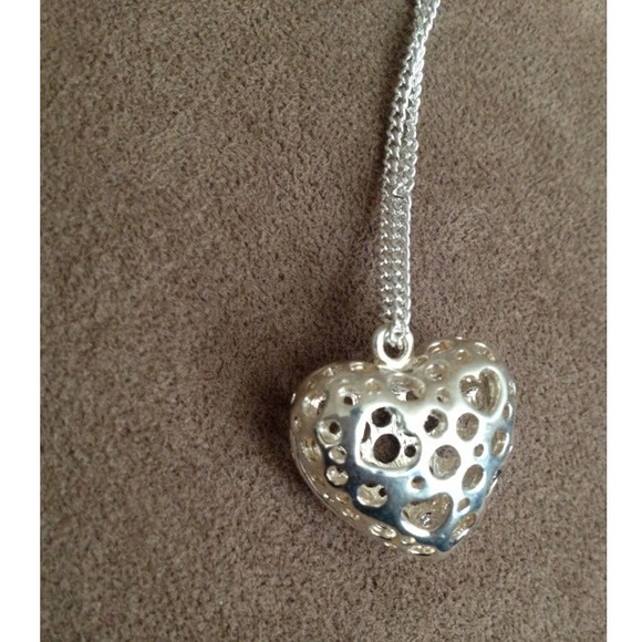 Necklace! - Picture 2 of 2