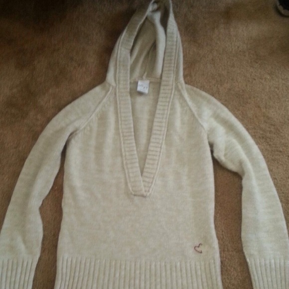 Knit roxy sweater. Almost brand new!! - Picture 1 of 2