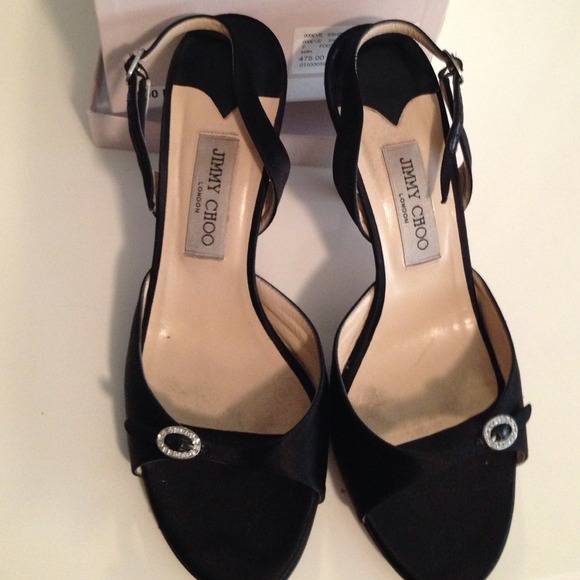 LIKE NEW JIMMY CHOO BLACK SATIN EVENING SANDAL - Picture 4 of 4