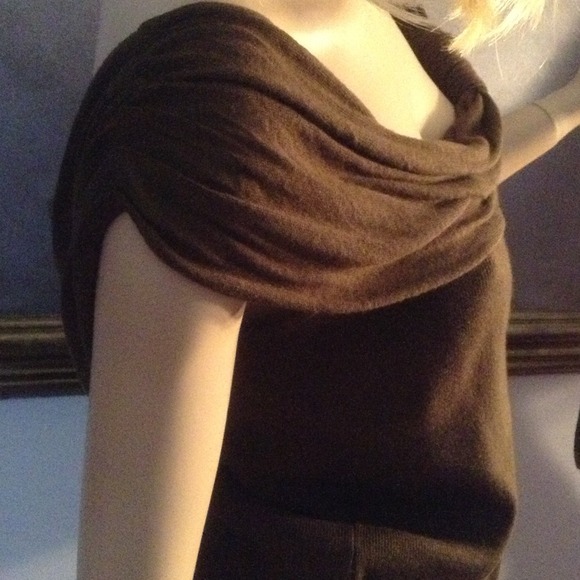 🔥SWEATER DRAPE SHOULDER TOP - Picture 2 of 4