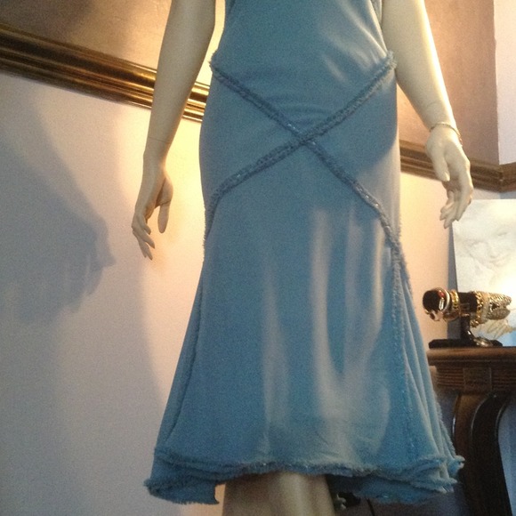 BEAUTIFUL  BLUE DRESS - Picture 3 of 4