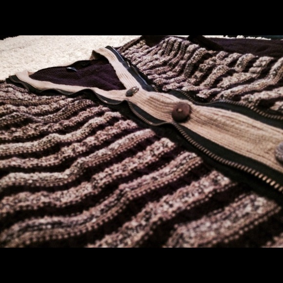 Sweater top - Picture 2 of 5