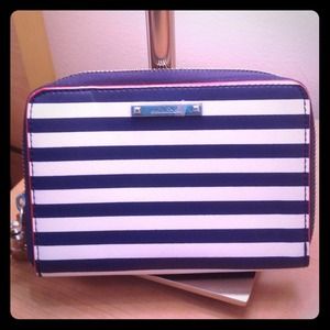 Reserved S & D Chelsea Tech Wallet