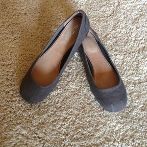 ALDO grey flats