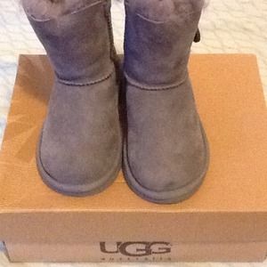 Kid Bailey Button Ugg Australia (SOLD IN A BUNDLE)