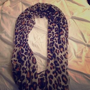 Leopard scarf