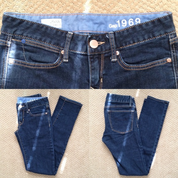 💟 SOLD 💟 Gap Jeans