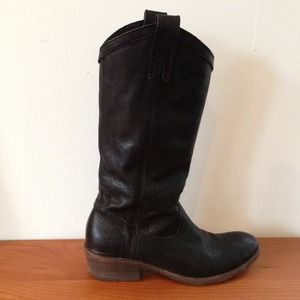 Frye Carson pull-on boot & Carmen bundle
