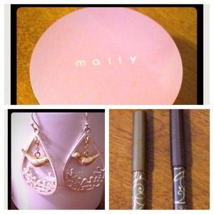 🚫HOLD🚫 for weber502 - MALLY, earrings & eyeliner