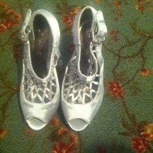 cute silver heels (: