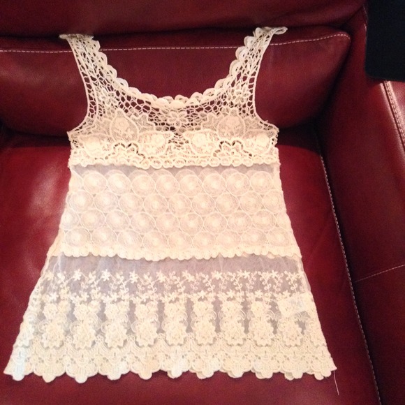Lace Shirt🎉REDUCED🎉