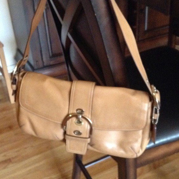 Coach Leather bag (SOLD)