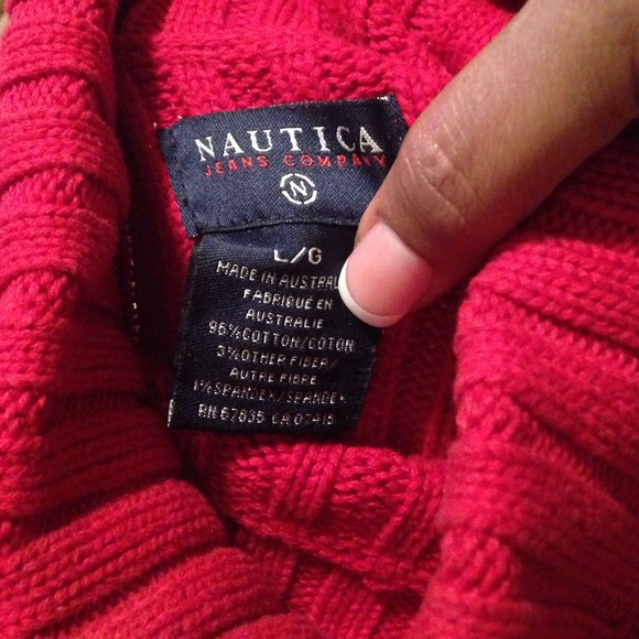 Red sweater - Picture 2 of 3