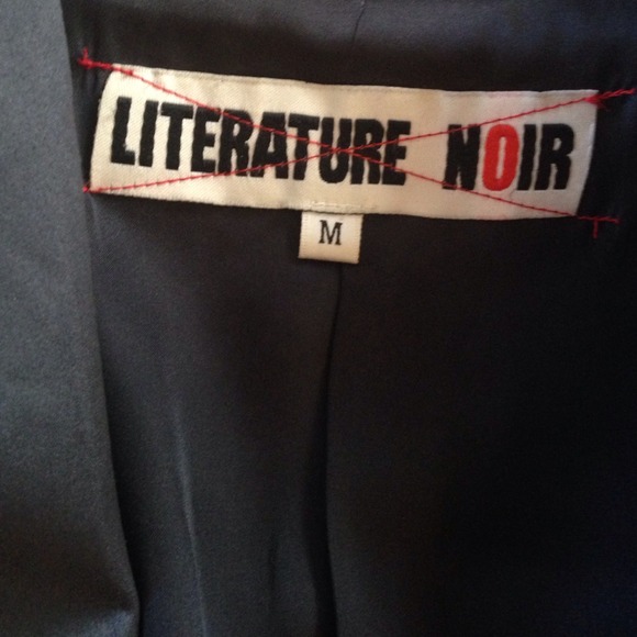 💥REDUCED💥 LITERATURE NOIR navy satin blazer - Picture 2 of 3