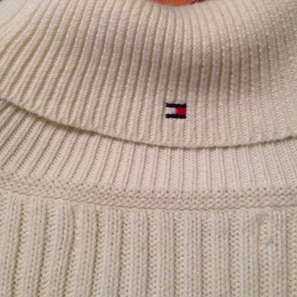 Cream sweater. - Picture 3 of 4