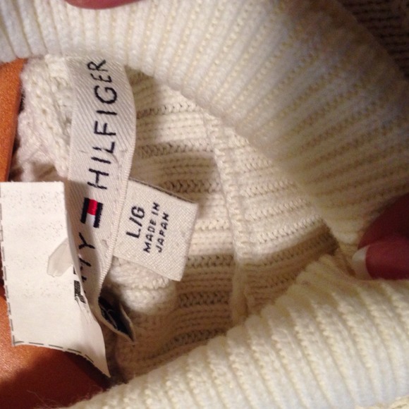 Cream sweater. - Picture 4 of 4