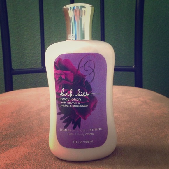 New: Bath & Body Works Dark Kiss lotion!