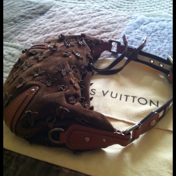 👜Louis Vuitton Hobo Bag👜SOLD - Picture 2 of 3