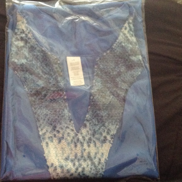 💎New Item💎 Sequin Trim Blue Tunic - Picture 3 of 3
