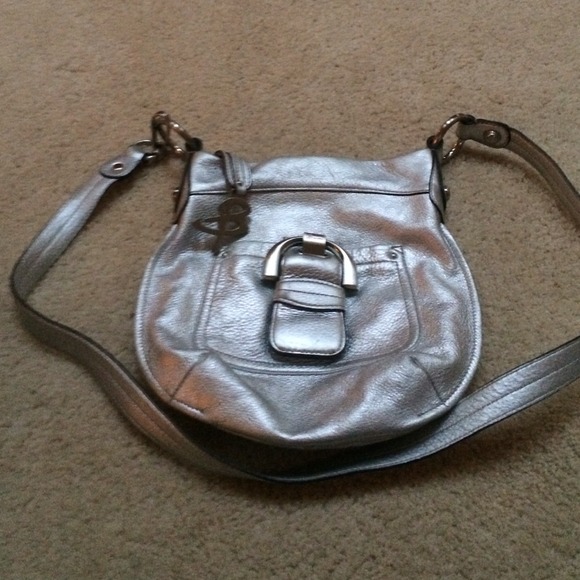 HOLD B Makowsky Silver Crossbody