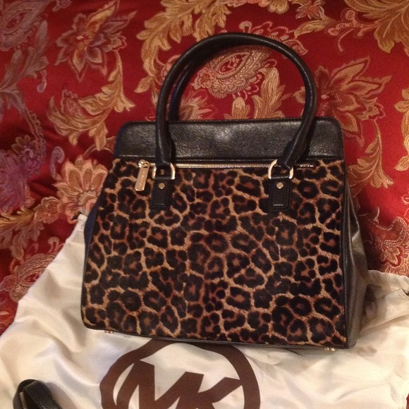 SOLD - Picture 3 of 4